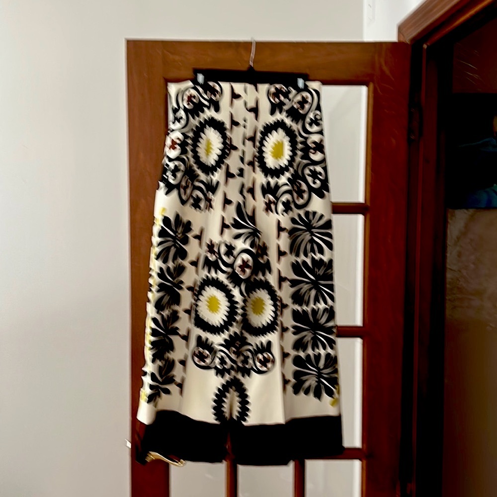 Beautiful wide leg pants 🤎